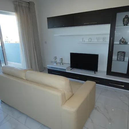 Luxury Seaview Penthouse With Free Airport Arrival Transfer Safi