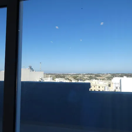 Luxury Seaview Penthouse With Free Airport Arrival Transfer *