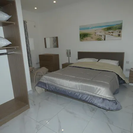 Luxury Seaview Penthouse With Free Airport Arrival Transfer