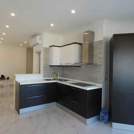 Luxury Seaview Penthouse With Free Airport Arrival Transfer