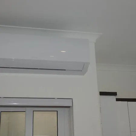 Luxury Seaview Penthouse With Free Airport Arrival Transfer *